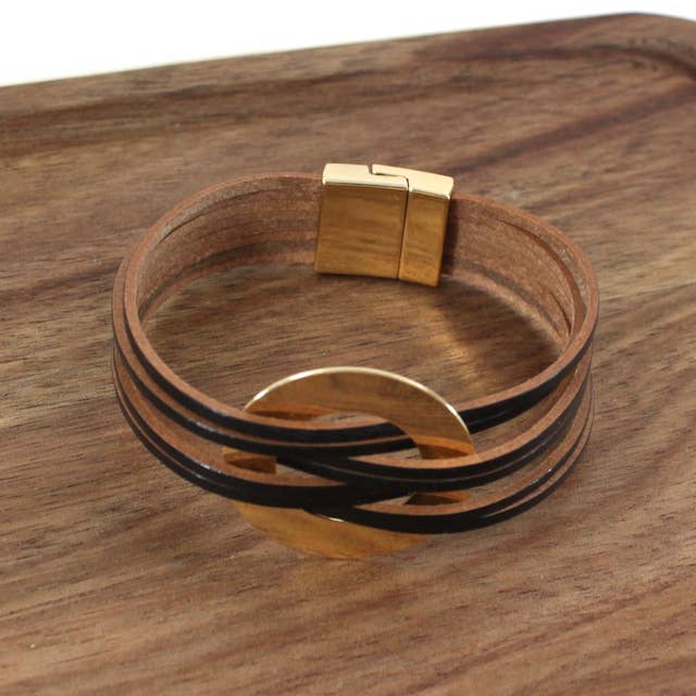 Interlocked Ring Pu Leather Wrap Bracelet