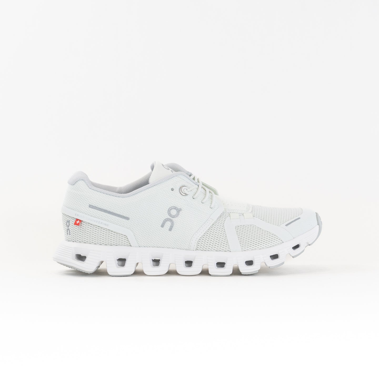 women's on cloud 5 ice white