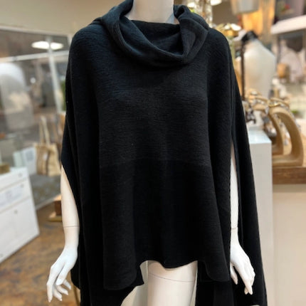 PRETTY PERSUASIONS Milan Walk Poncho