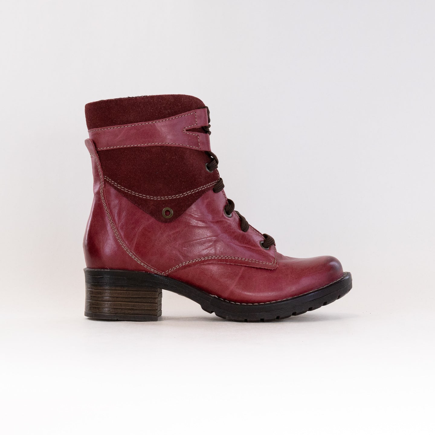 Dromedaris Kara Women s Red Chiappetta Shoes