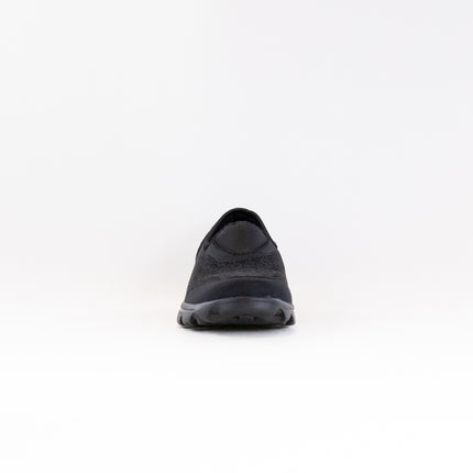 Propet TravelActiv Slip On (Women's) - All Black