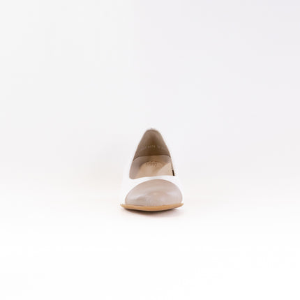 Ara Nanette (Women's) - Cream Calf/Sand Calf Toe