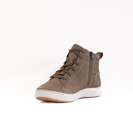 Clarks Nalle Vine Boot (Women's) - Dark Olive Leather