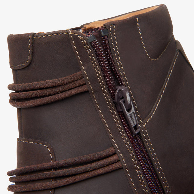 Clark's Un Loop Up (Women's) - Dark Brown Leather