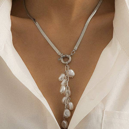 PEARL GEOMETRIC PENDANT NECKLACE