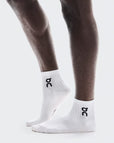 SMALL (W 8-10.5 / M 7-9) / WHITE