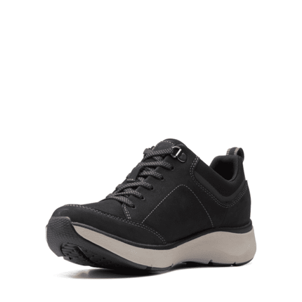 Clarks Wave 2.0 Lace (Women's) - Black Nubuck