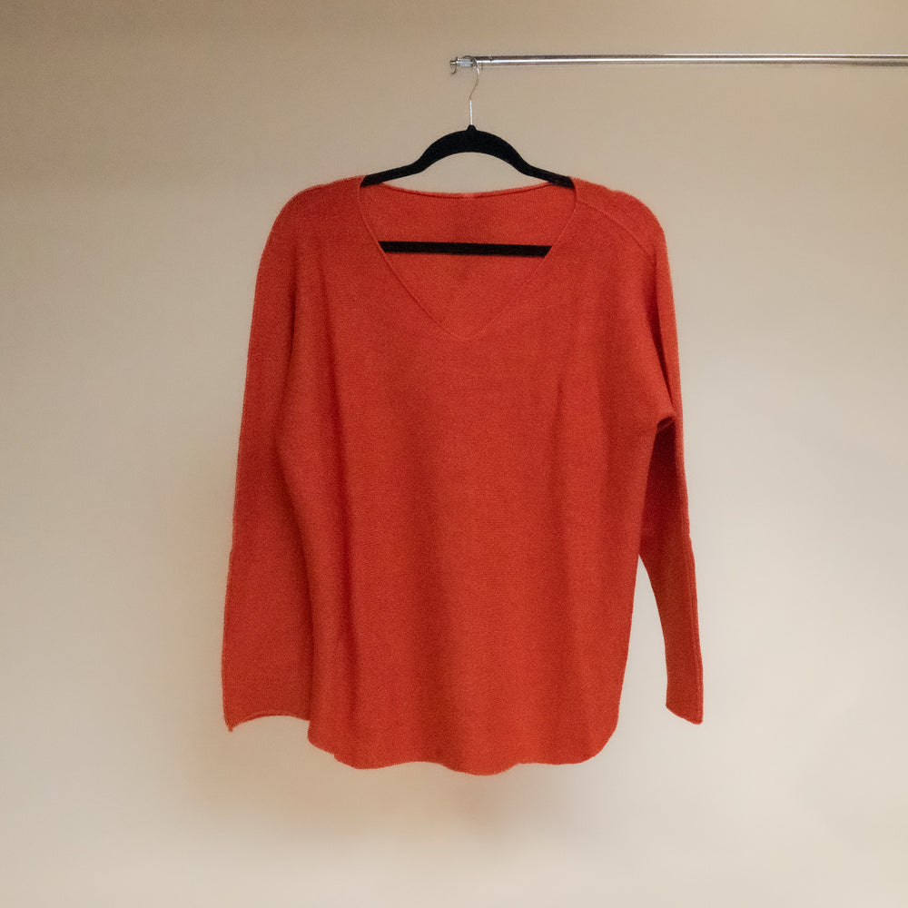 LOOWIE Italian One Size V-Neck  Sweater