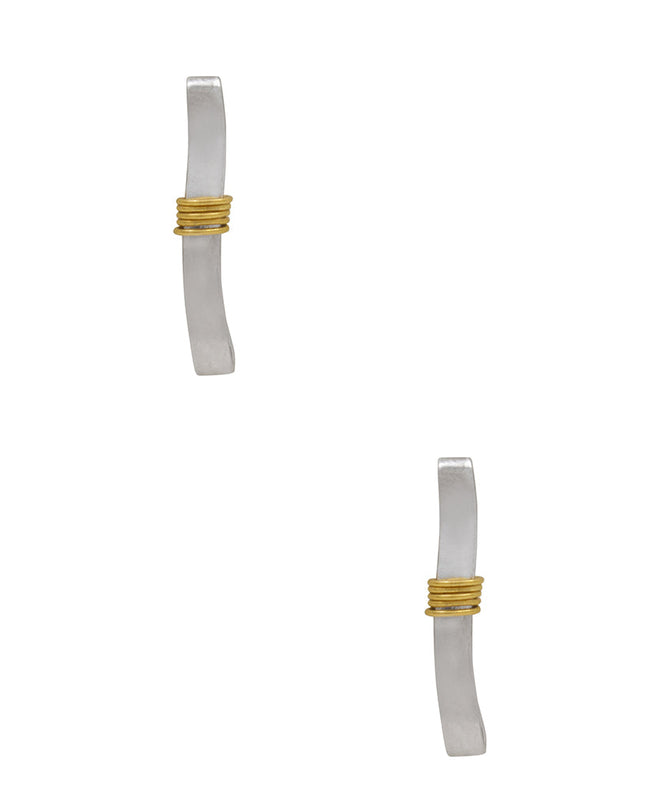Bow wire knot earring