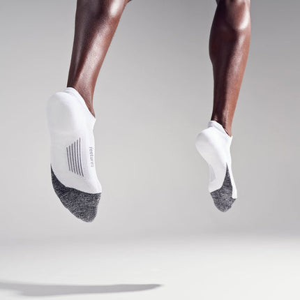 Feetures Elite Max Cushion No Show Tab - White