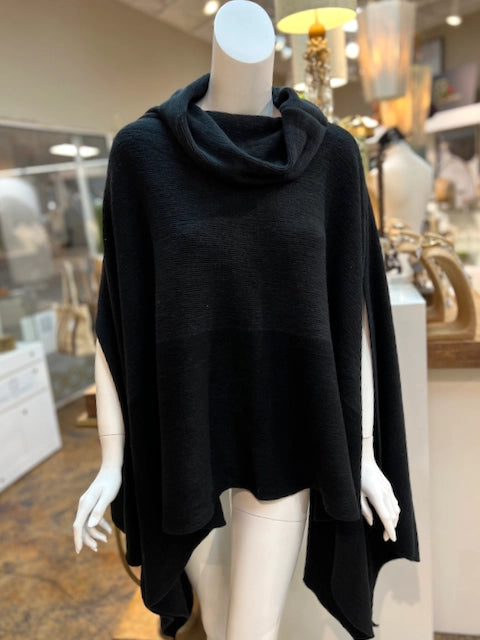 PRETTY PERSUASIONS Milan Walk Poncho