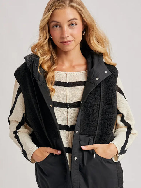 BLUIVY Sherpa Fleece Hooded Vest with Faux Suede Inner