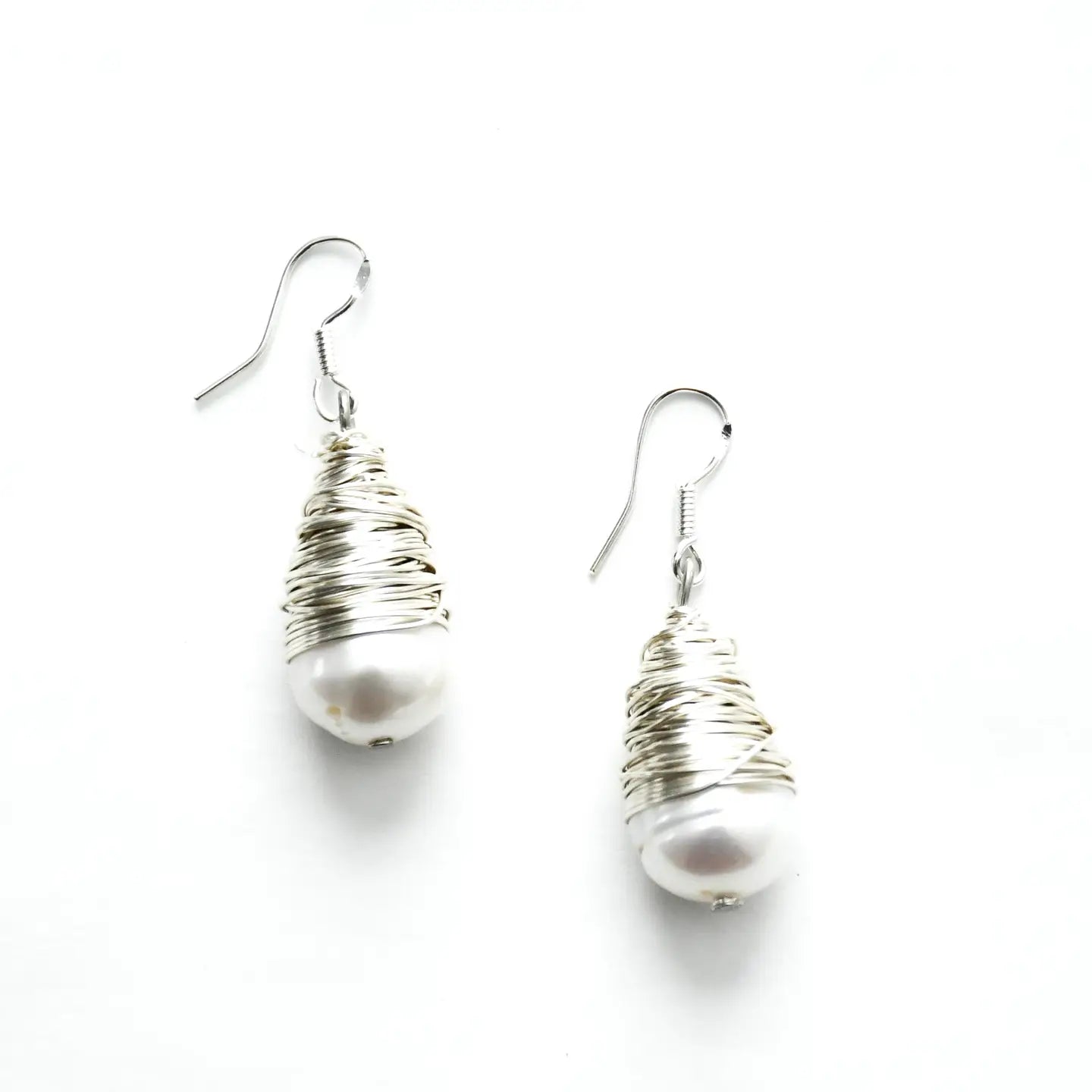 Sea Lily Silver Wire with Pearl Earring