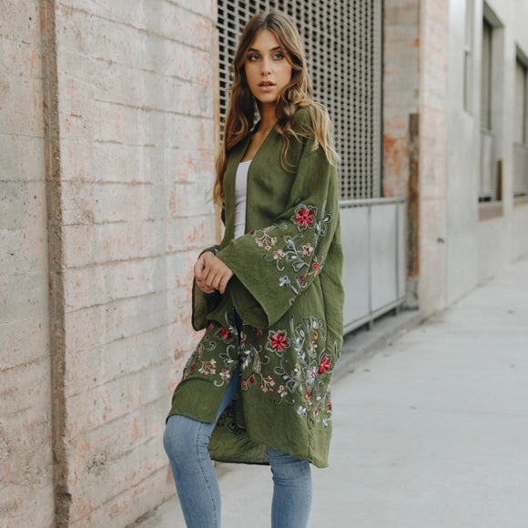 Leto Chic Full-Length Flower Kimono