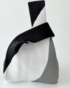 BLACK COLOR BLOCK