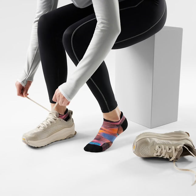 Smartwool Run Brushed Print Low Ankle Socks - (Women's) - Garden Pink