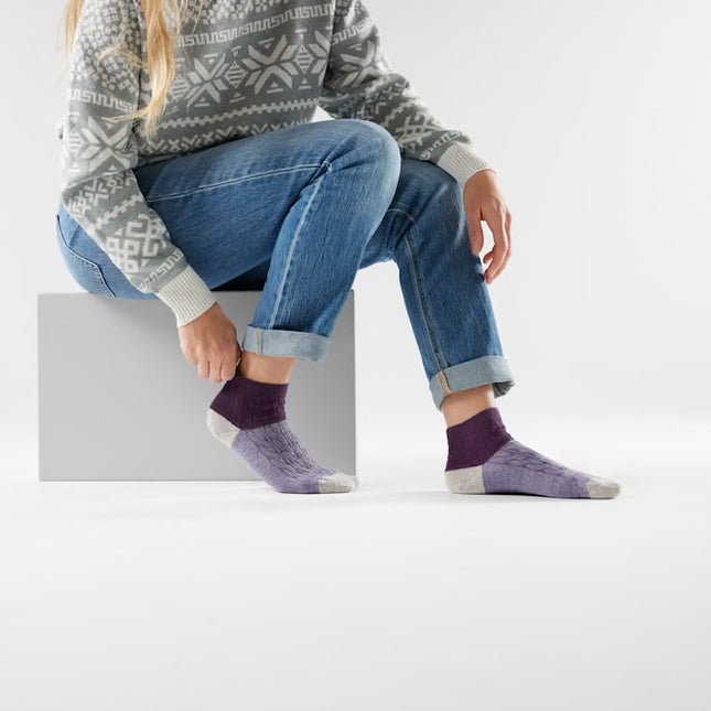 Smartwool Everyday Cable Ankle Socks - (Unisex) - Chalk Violet