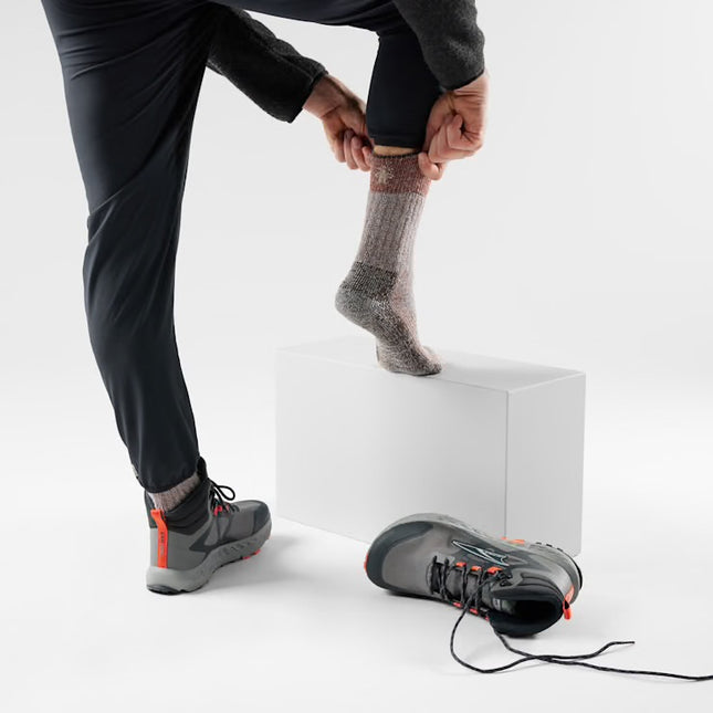 Smartwool Hike Classic Edition Second Cut™ Crew Socks - (Unisex) - Picante