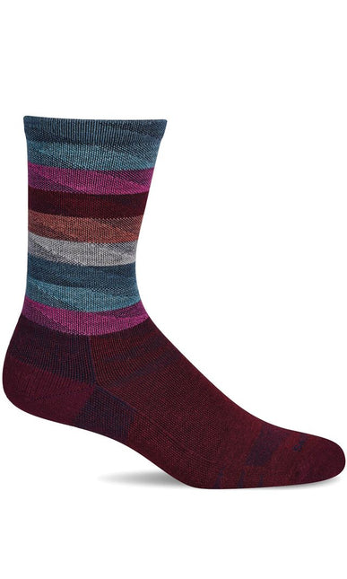 Sockwell Women’s Peaks | Moderate Graduated Compression Socks - Cranberry
