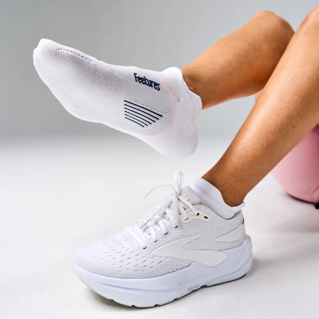 Feetures Elite Light Cushion No Show Tab - White Rose