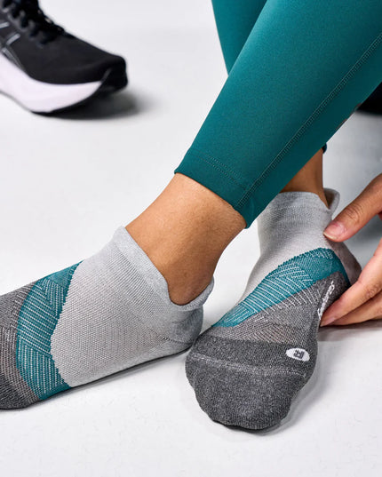 Feetures Elite Light Cushion No Show Tab - Stone Ivy