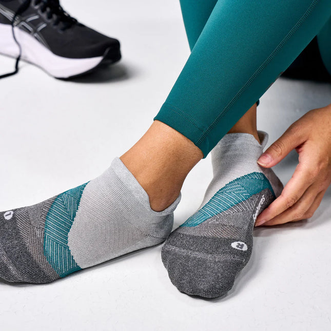 Feetures Elite Light Cushion No Show Tab - Stone Ivy