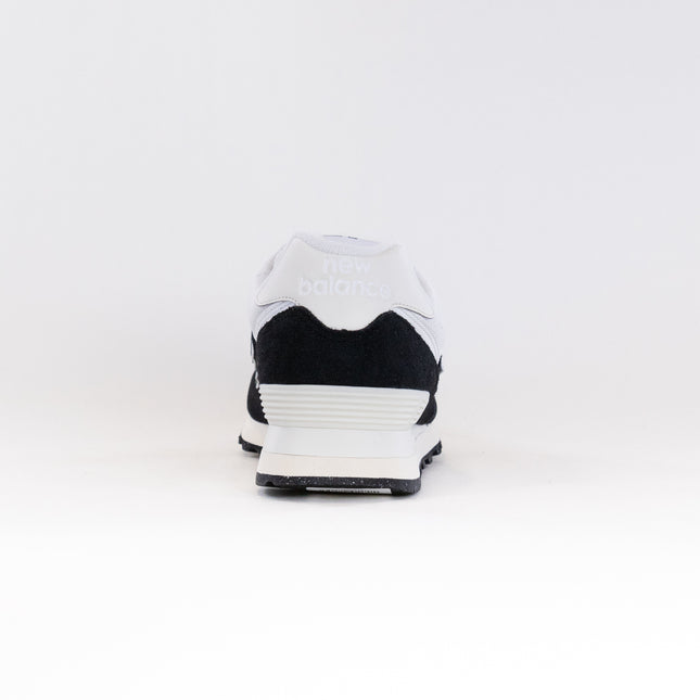 New Balance 574 (UNISEX) - Black/White/Marsh Green