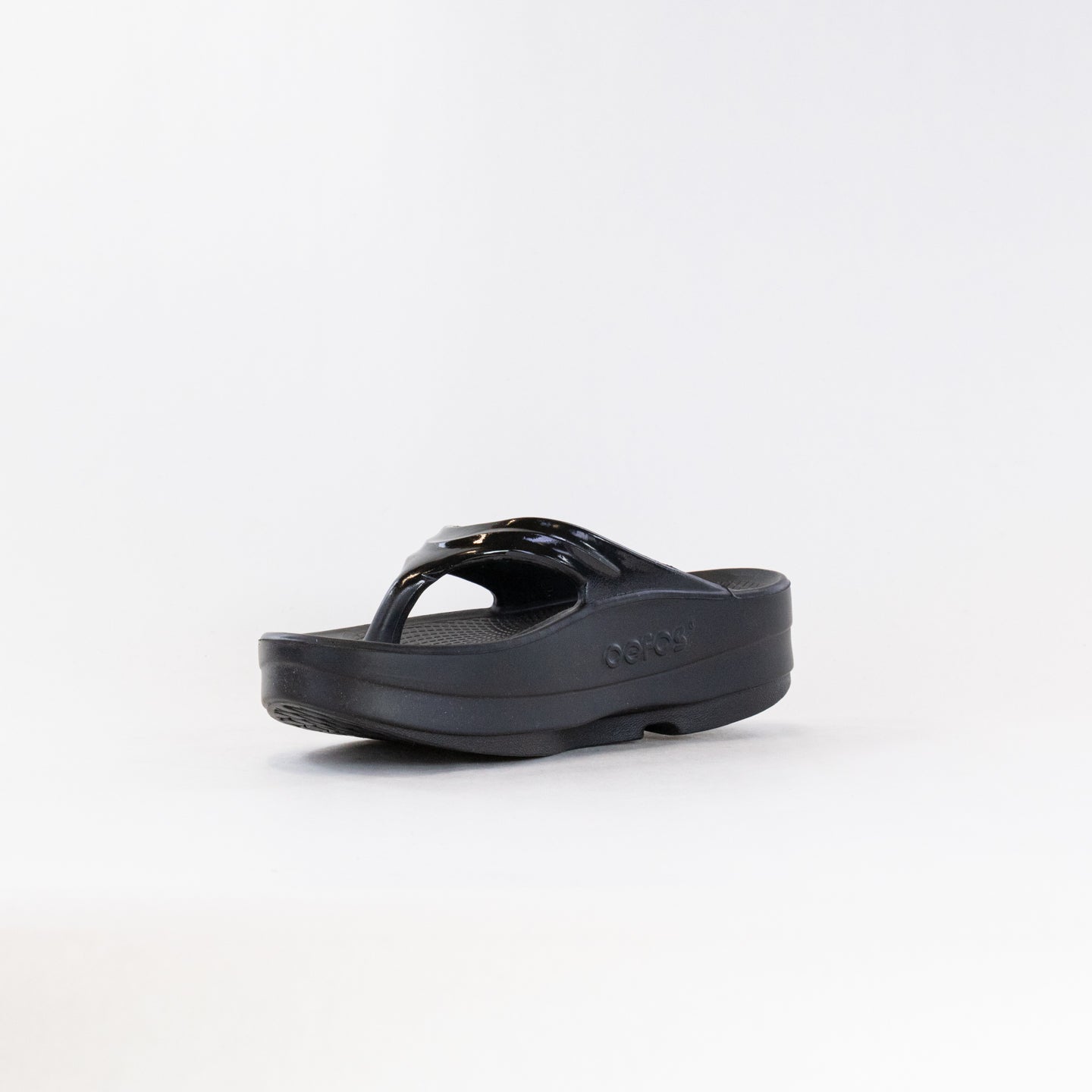 OOFOS OOMega Oolala Thong Sandal (Women's) - Black