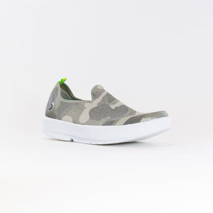 OOFOS OOmg Eezee Low Shoe (Women's) - White/Green Camo