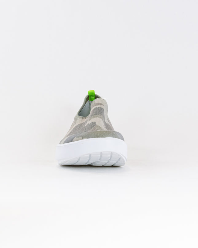 OOFOS OOmg Eezee Low Shoe (Women's) - White/Green Camo