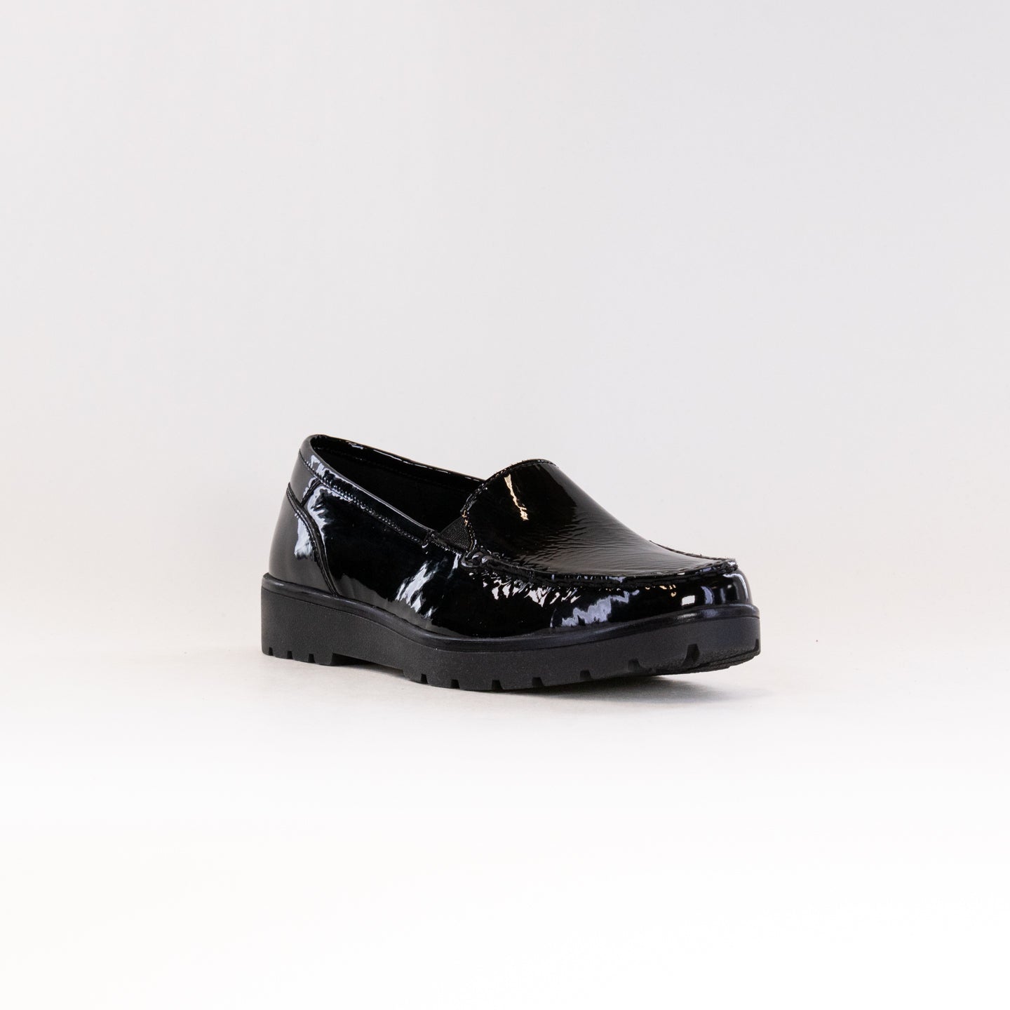 ARA Dewitt Loafer (Women's) - Black Patent