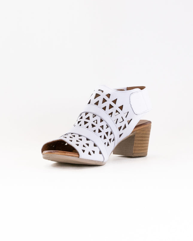 Spring Step Dorotha (Women's) - White