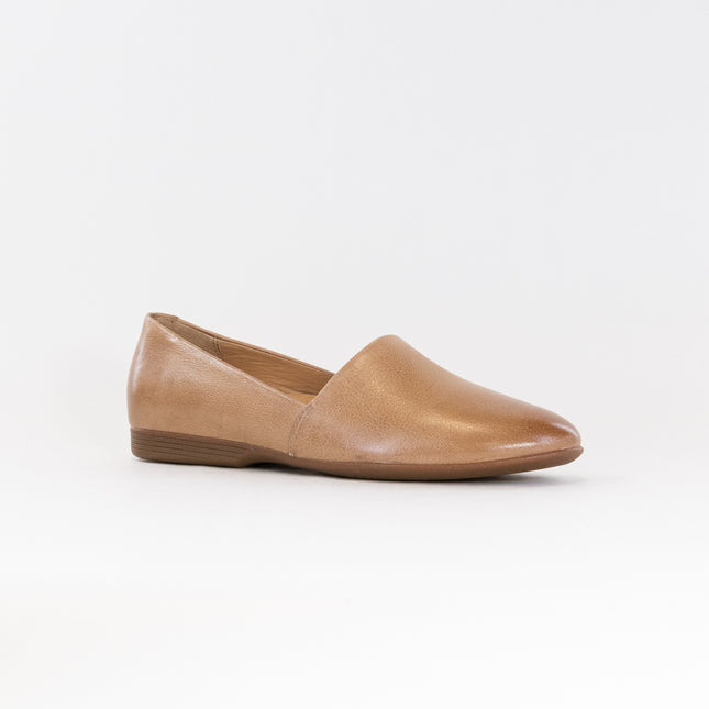 Dansko Larisa (Women's) - Tan