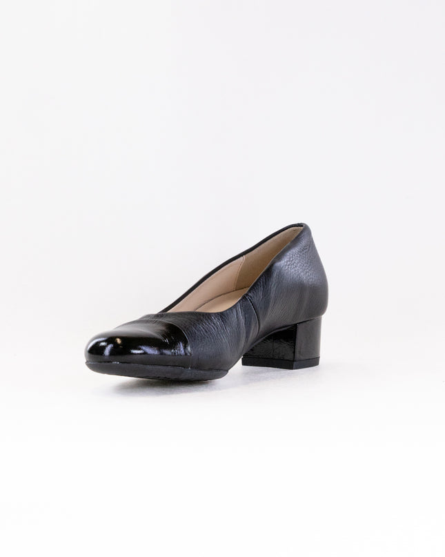 Ara Nanette (Women's) - Black Leather