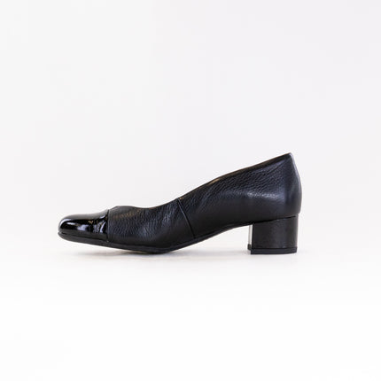 Ara Nanette (Women's) - Black Leather