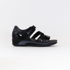 36 / BLACK