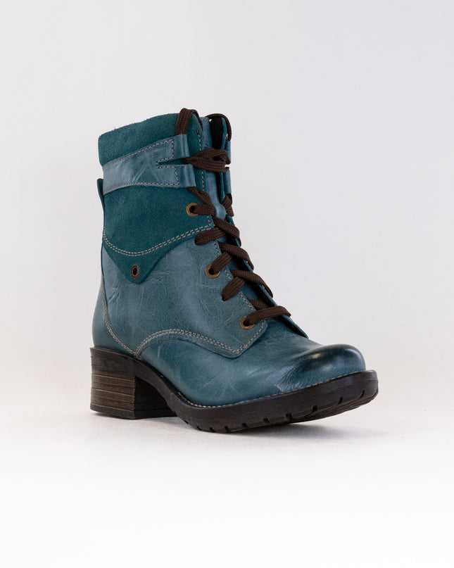 Dromedaris Kara Suede (Women's) - Teal