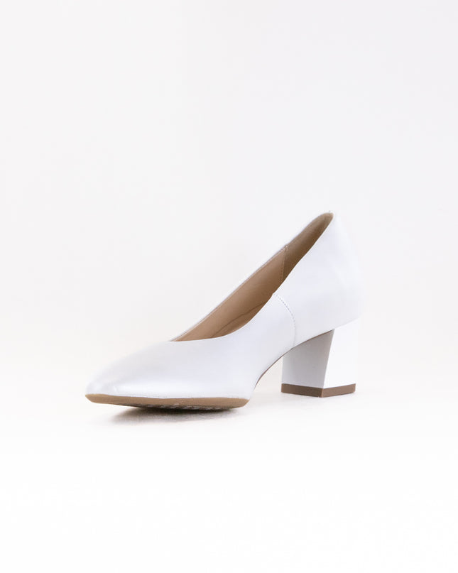 Ara Lichfield Pump (Women's) - Off White