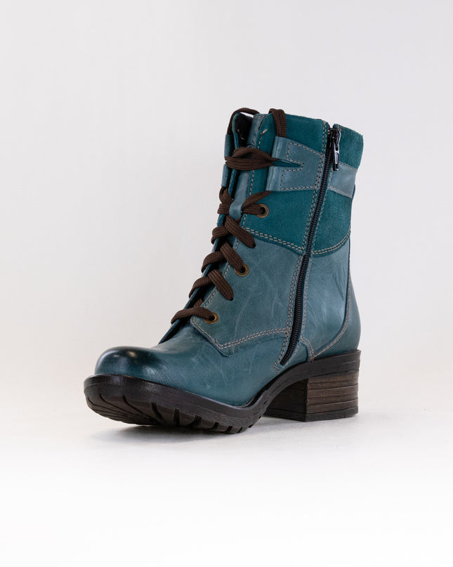 Dromedaris Kara Suede (Women's) - Teal