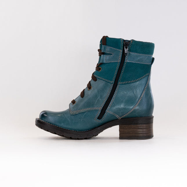 Dromedaris Kara Suede (Women's) - Teal