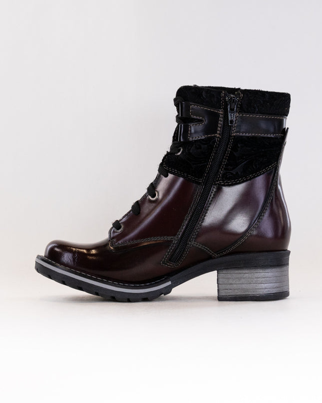 Dromedaris Kara Velvet (Women's) - Coffee Bean