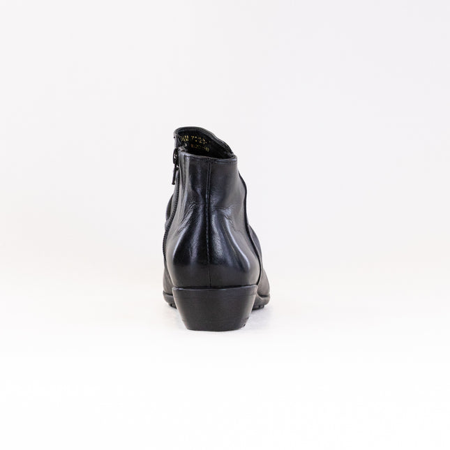 Ros Hommerson Esme (Women's) - Black