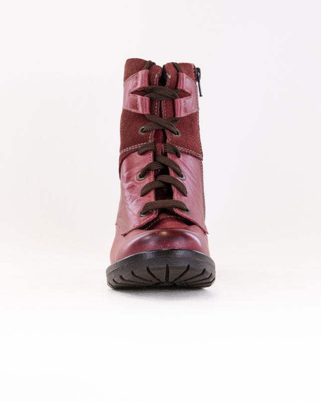 Dromedaris Kara Suede Wide (Women's) - Red