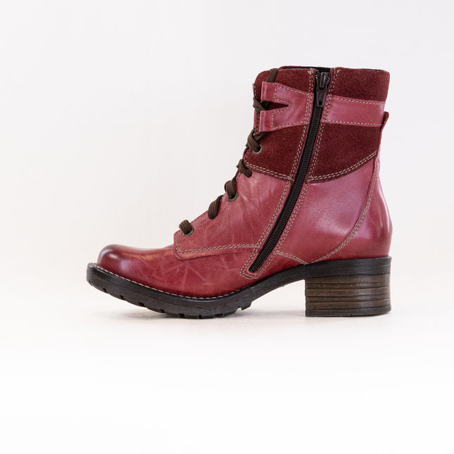 Dromedaris Kara Suede Wide (Women's) - Red