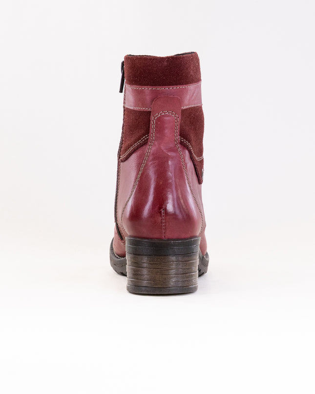 Dromedaris Kara Suede Wide (Women's) - Red