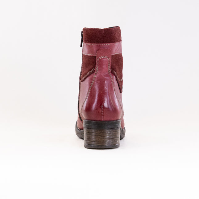 Dromedaris Kara Suede Wide (Women's) - Red