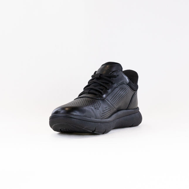 Florsheim Fleet Perf (Men's) - Black Smooth