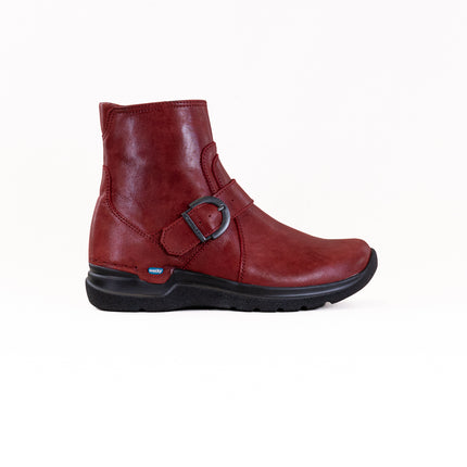 Wolky Okay (Women's) - Cherry Red Fantastic