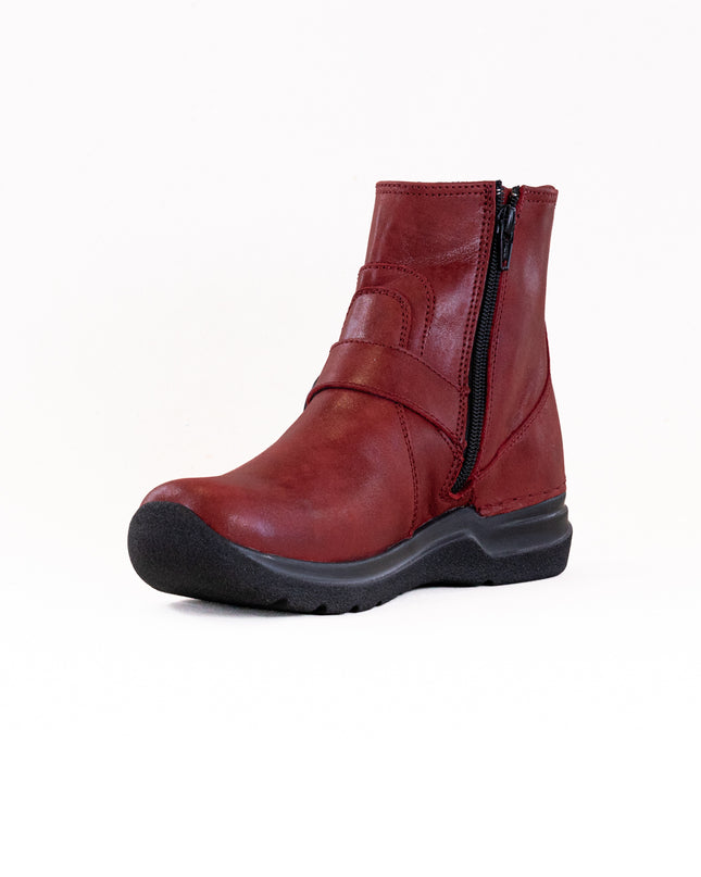 Wolky Okay (Women's) - Cherry Red Fantastic