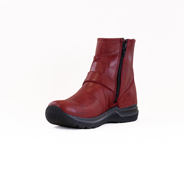 Wolky Okay (Women's) - Cherry Red Fantastic